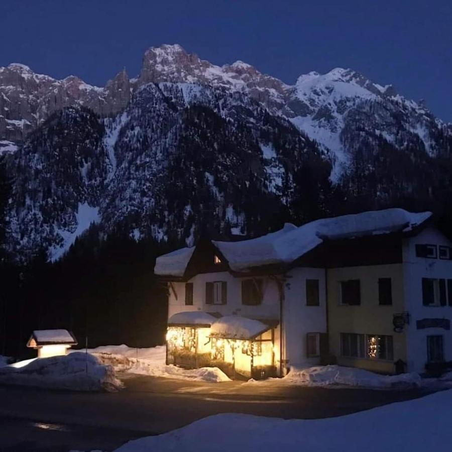 Hotel Ristorante Genzianella Madonna Exteriér fotografie