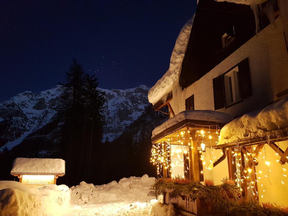 Hotel Ristorante Genzianella Madonna Exteriér fotografie