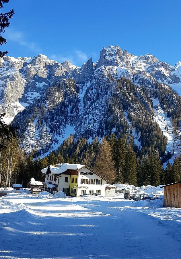 Hotel Ristorante Genzianella Madonna Exteriér fotografie