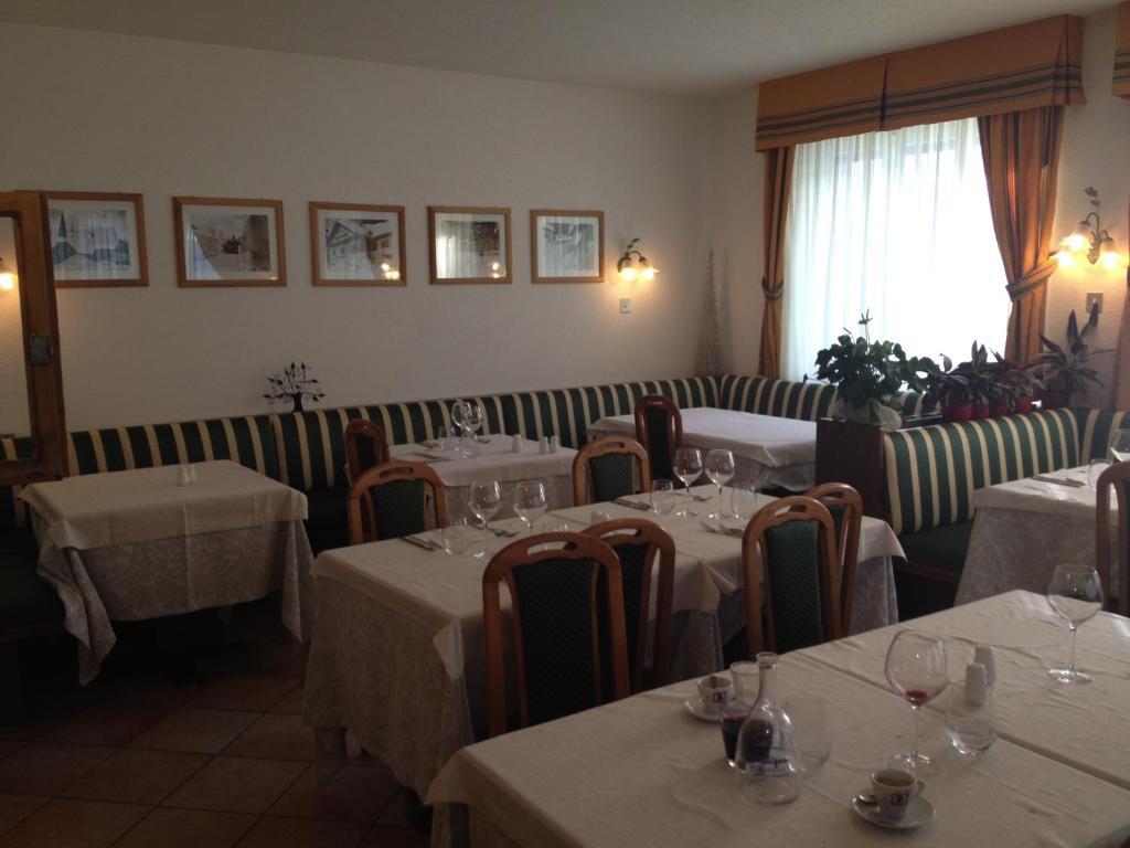 Hotel Ristorante Genzianella Madonna Exteriér fotografie